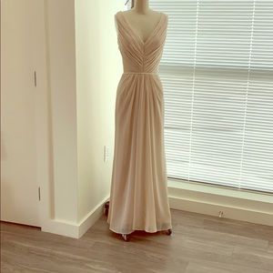 MONIQUE LHUILLIER Bridesmaid Gown